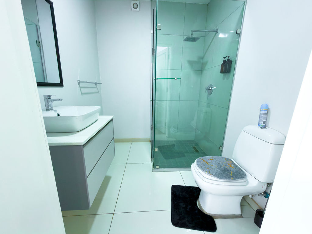 Bathroom 2